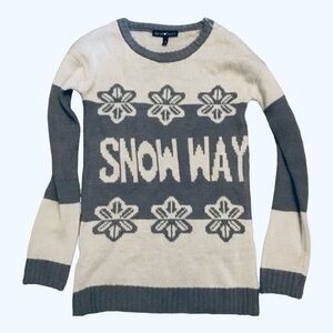 Derek Heart JR sz M top Snow Way light weight sweater Knit TWO TONE GRAY